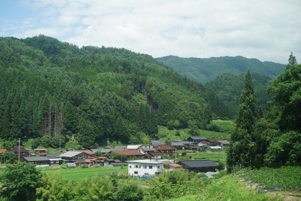 Views on the Takayam Train